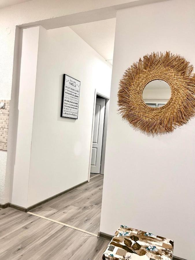M Apartman Φότσα Εξωτερικό φωτογραφία